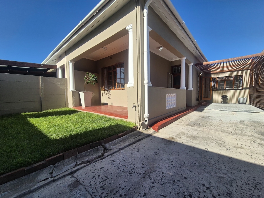 3 Bedroom Property for Sale in Claremont Western Cape